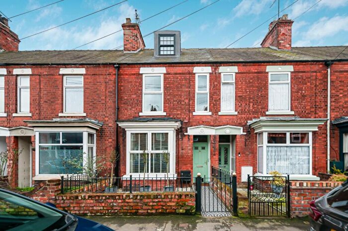 3 Bedroom House For Sale In Grovehill Road, Beverley, HU17