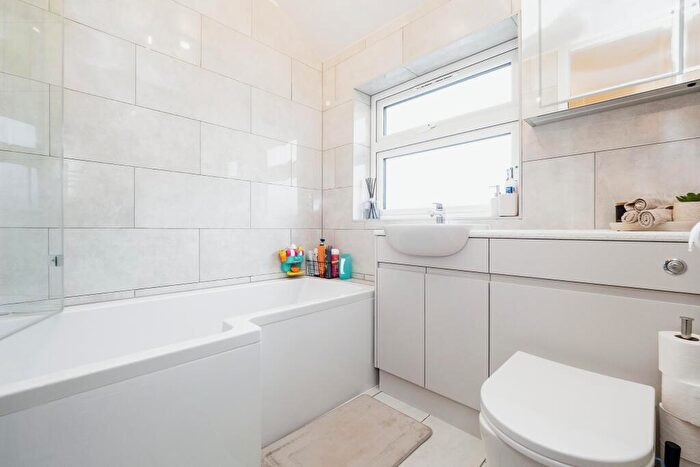 3 Bedroom Terraced House For Sale In Carnforth Gardens, Hornchurch, RM12