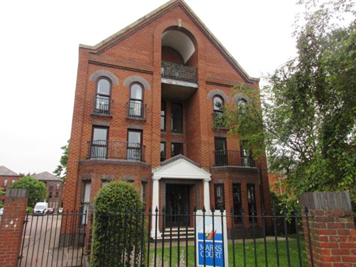 2 Bedroom Flat To Rent In Southchurch Road, Southend On Sea, SS1
