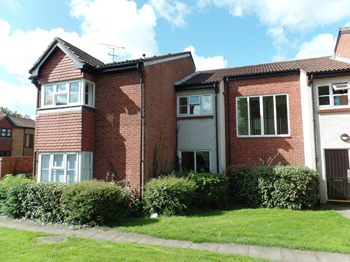 Studio To Rent In Clarkes Drive, Uxbridge, UB8