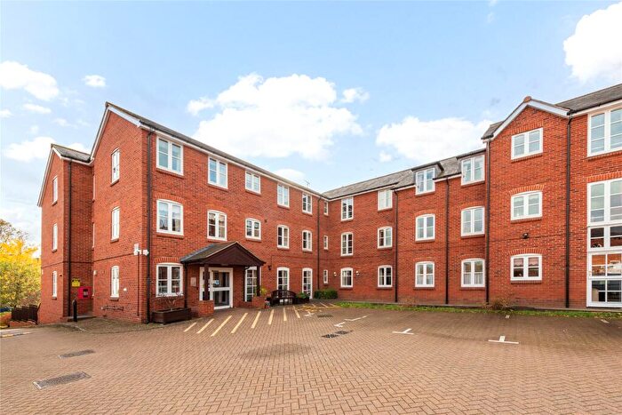 1 Bedroom Apartment For Sale In Whitings Court, Paynes Park, Hitchin, Hertfordshire, SG5