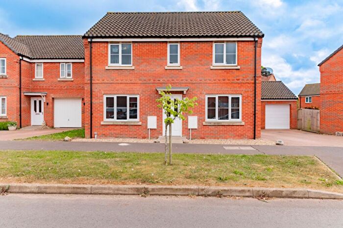 4 Bedroom Detached House For Sale In Hobart Lane, Aylsham, NR11