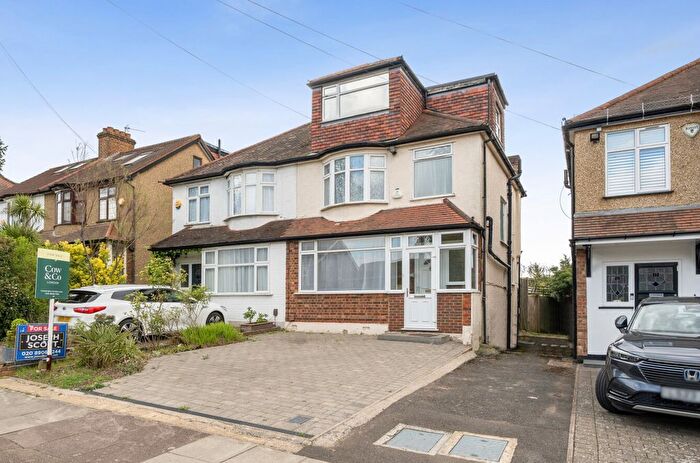 4 Bedroom Semi Detached House For Sale In Stoneyfields Lane, Edgware, HA8