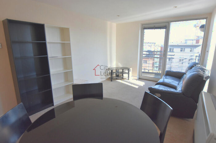 2 Bedroom Apartment To Rent In The Ropewalk, Nottingham, NG1