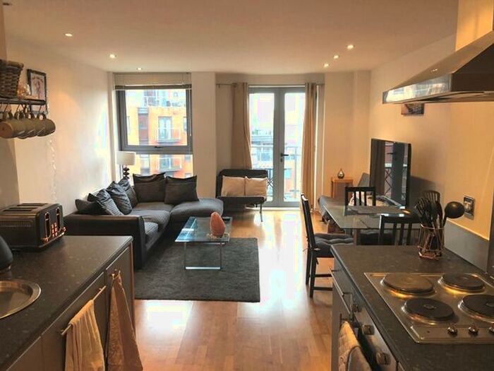 2 Bedroom Apartment To Rent In Santorini, City Island, Leeds City Centre, LS12