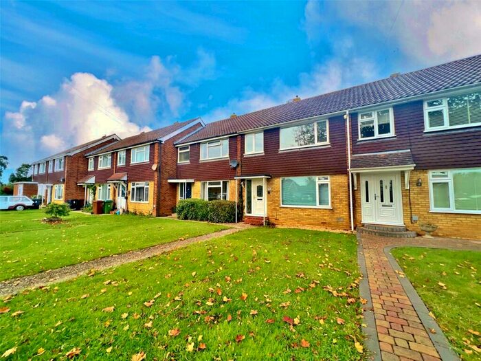 3 Bedroom Terraced House To Rent In Pembroke Way, Bognor Regis, West Sussex, PO21