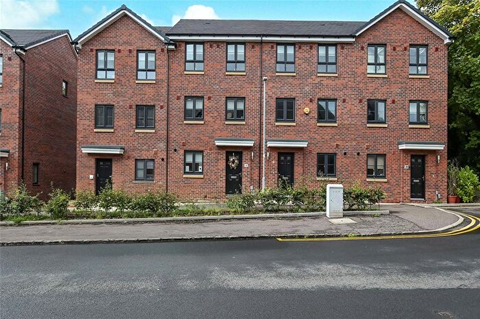 4 Bedroom Town House For Sale In James Buchanan Terrace, Kilmarnock, East Ayrshire, KA3