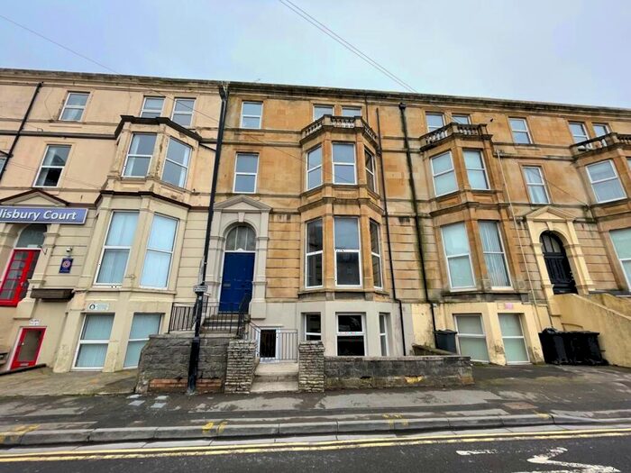 1 Bedroom Flat To Rent In Victoria Square, Weston-super-Mare, North Somerset, BS23