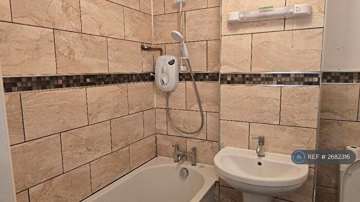 1 Bedroom Flat To Rent In Stratford, London, E15