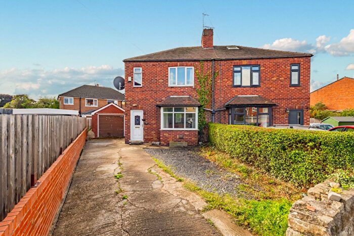 3 Bedroom Semi-Detached House For Sale In Brentlea Avenue, Thornes, WF2