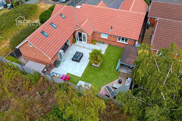 4 Bedroom Bungalow For Sale In Woodpecker Drive, Rainworth, Mansfield, NG21