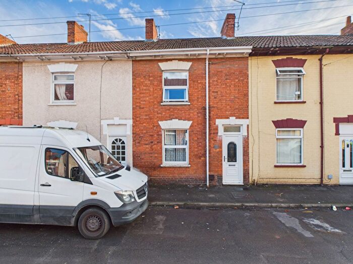 3 Bedroom Terraced House For Sale In Devonshire Street, Bridgwater, TA6