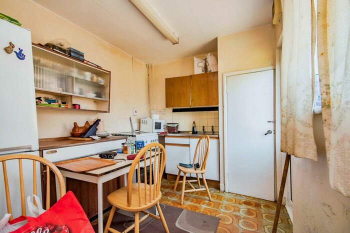 3 Bedroom End Of Terrace House For Sale In Cambrian Street, Llanelli, Carmarthenshire, SA15