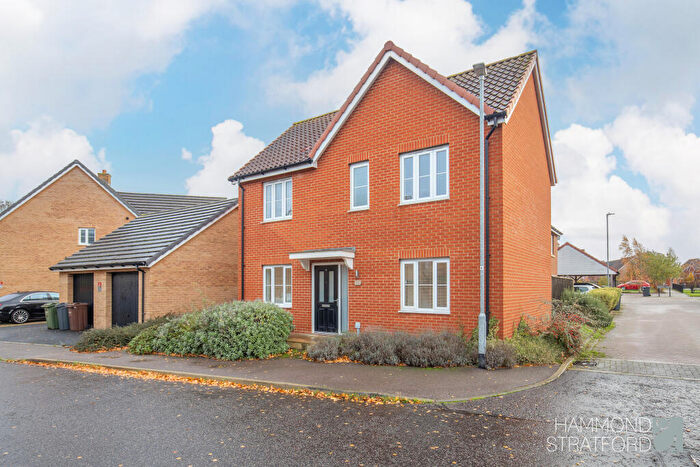 3 Bedroom Detached House For Sale In Barbastelle Crescent, Hethersett, NR9