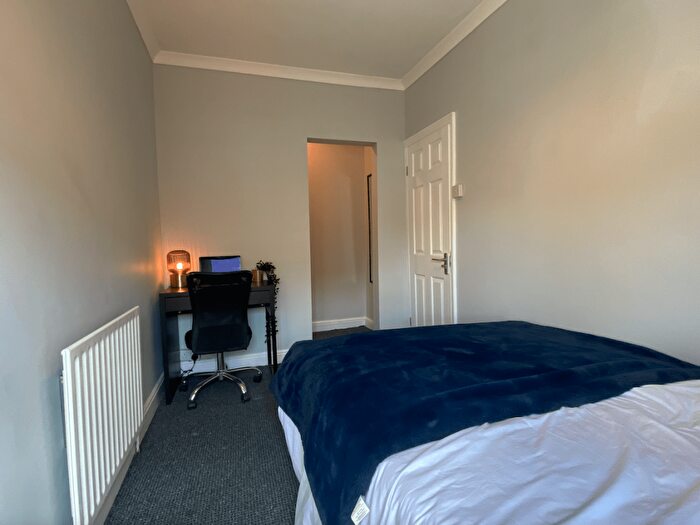 3 Bedroom Terraced House To Rent In Kirkby Street - Bed, LN5