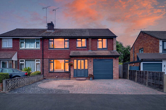 5 Bedroom Semi-Detached House For Sale In Fletcher Road, Ottershaw, KT16