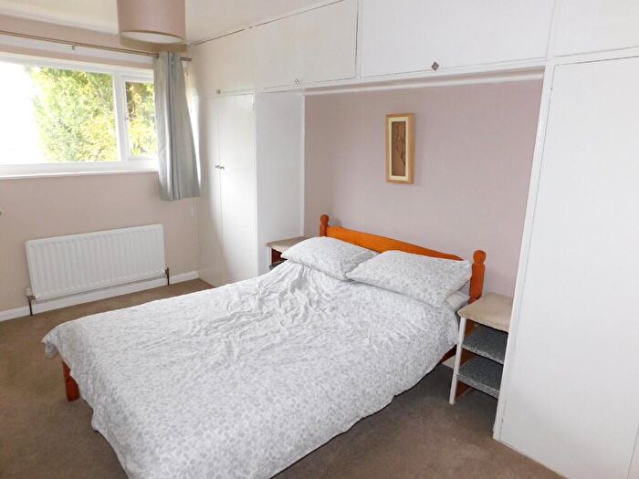 3 Bedroom Terraced House For Sale In Endfield Road, Christchurch, BH23