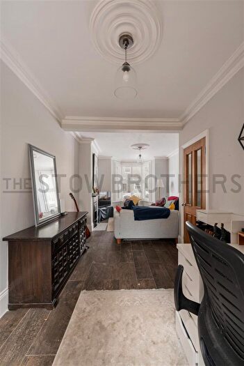 4 Bedroom House To Rent In Walpole Road, London, E17