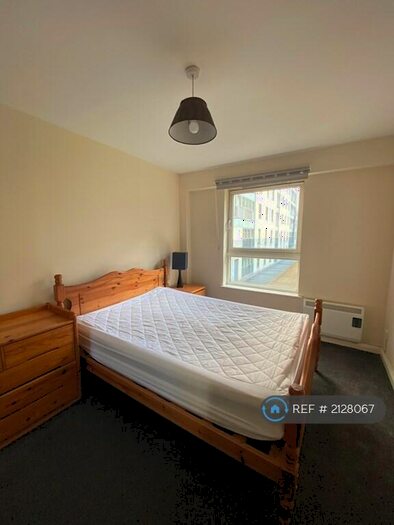 3 Bedroom Flat To Rent In Wallace Street, Glasgow, G5