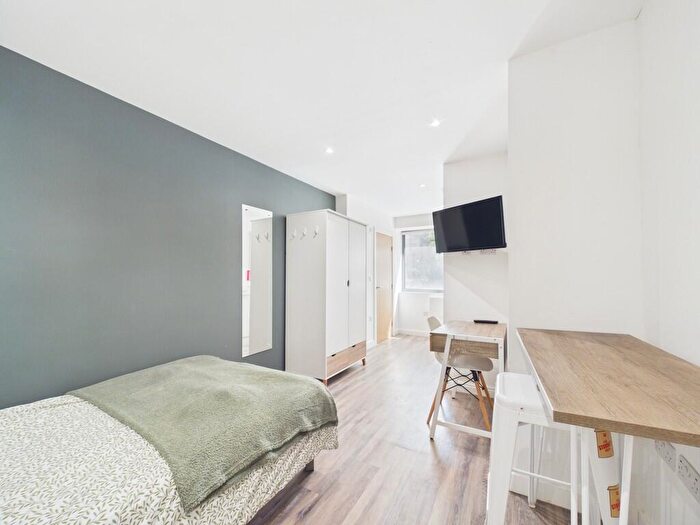 Studio To Rent In Park Street, Bristol, BS1