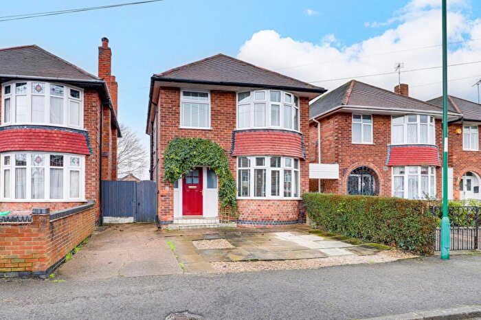 3 Bedroom Detached House For Sale In St. Austell Drive, Nottingham, NG11