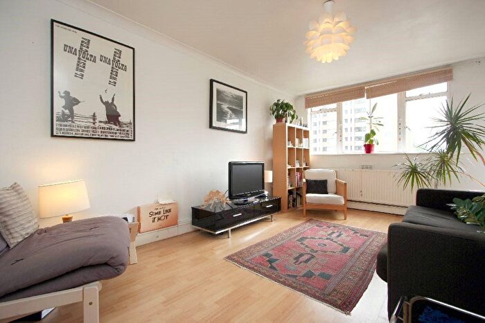 1 Bedroom Flat To Rent In Lever Street, Clerkenwell, London, EC1V