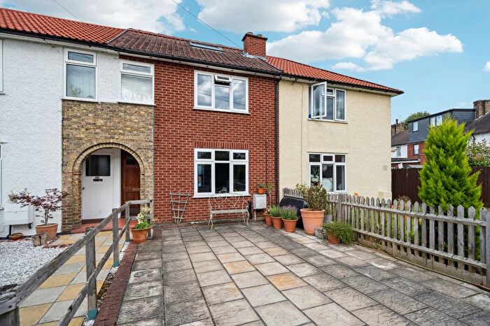 3 Bedroom Terraced House To Rent In Stillingfleet Road, Barnes, SW13