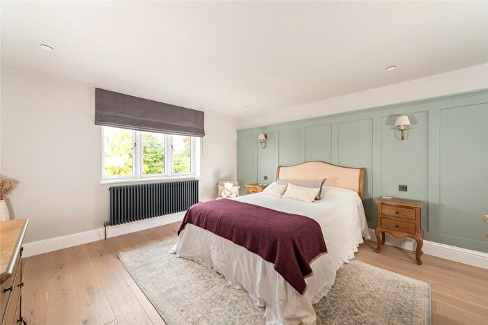 5 Bedroom Detached House For Sale In Sundon Road, Harlington, Dunstable, Bedfordshire, LU5