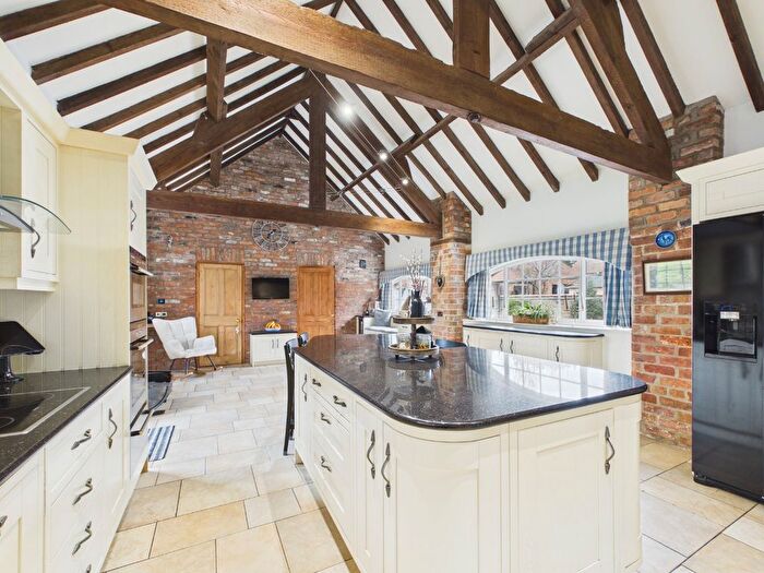 6 Bedroom Detached House For Sale In West End, Kilham, Driffield, YO25