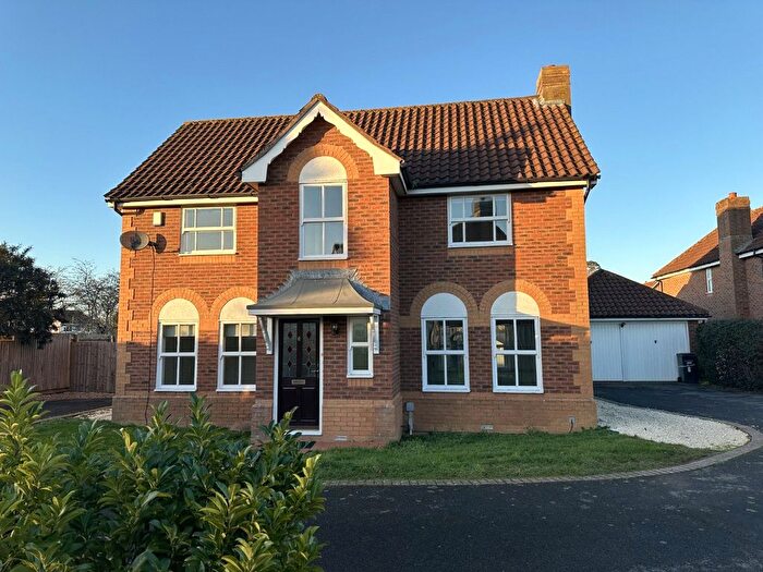 4 Bedroom Detached House To Rent In St. Quintin Park, Bathpool, Taunton, TA2