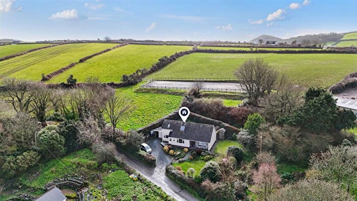 4 Bedroom Detached Bungalow For Sale In Large And Versatile Family Home, Treloyan, St. Keverne, TR12