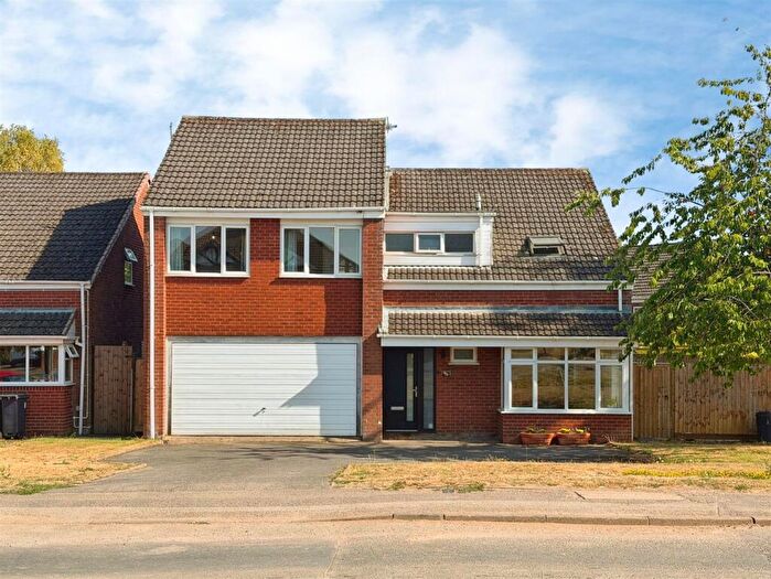 5 Bedroom Detached House For Sale In Rugby Road, Cubbington, Leamington Spa, CV32