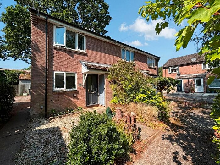 2 Bedroom Terraced House For Sale In Cotswold Close, Verwood, BH31