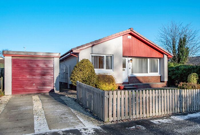 3 Bedroom Detached Bungalow For Sale In Highland Crescent, Crieff, PH7