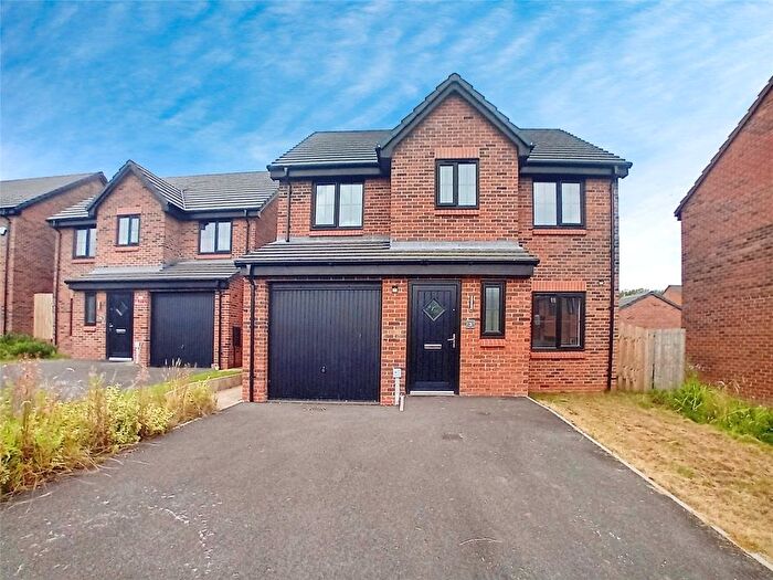 4 Bedroom Detached House To Rent In Coalfield Avenue, Worsley, Manchester, M28
