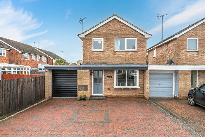 3 Bedroom Link Detached House For Sale In Towning Close, Deeping St James, PE6