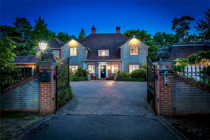 5 Bedroom Terraced House To Rent In Hook Heath, Woking, Surrey, GU22