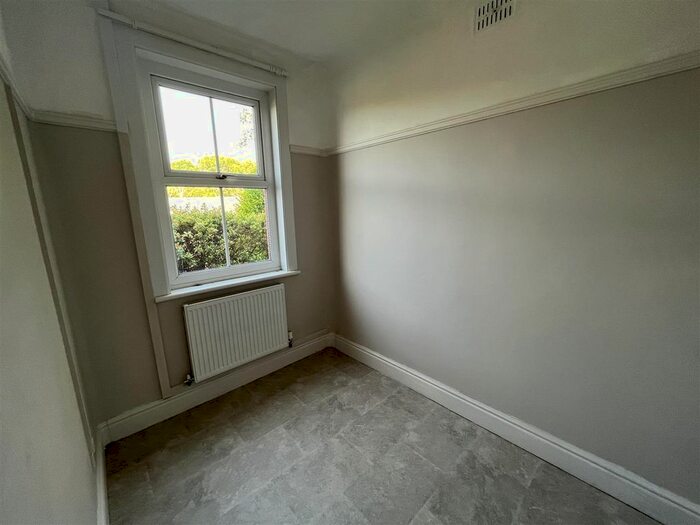 5 Bedroom Detached House To Rent In Eype, Bridport, Dorset, DT6