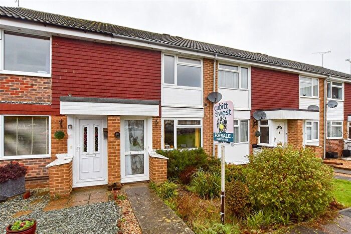 2 Bedroom Terraced House For Sale In Beech Road, Horsham, West Sussex, RH12