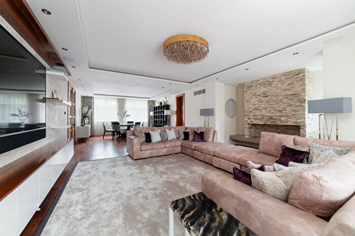 6 Bedroom Detached House To Rent In The Bishops Avenue, East Finchley, N2