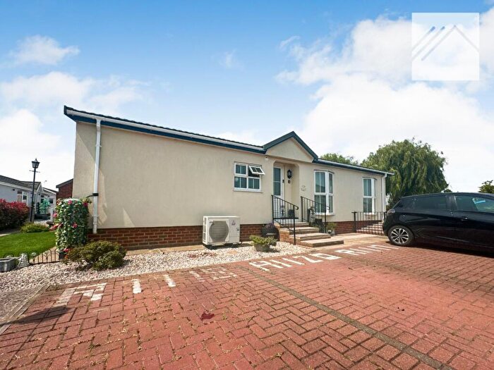 2 Bedroom Park Home For Sale In Kings Park, Creek Road, Canvey Island, SS8
