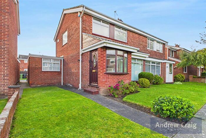 3 Bedroom Semi-Detached House For Sale In Canterbury Way, Jarrow, NE32