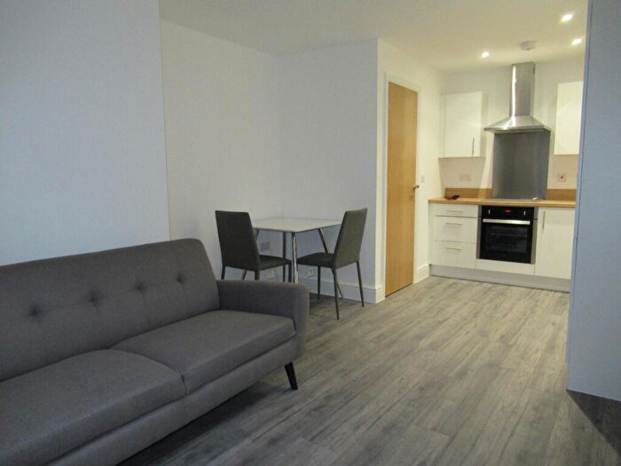 1 Bedroom Apartment To Rent In Queen Street, City Centre, Sheffield, S1