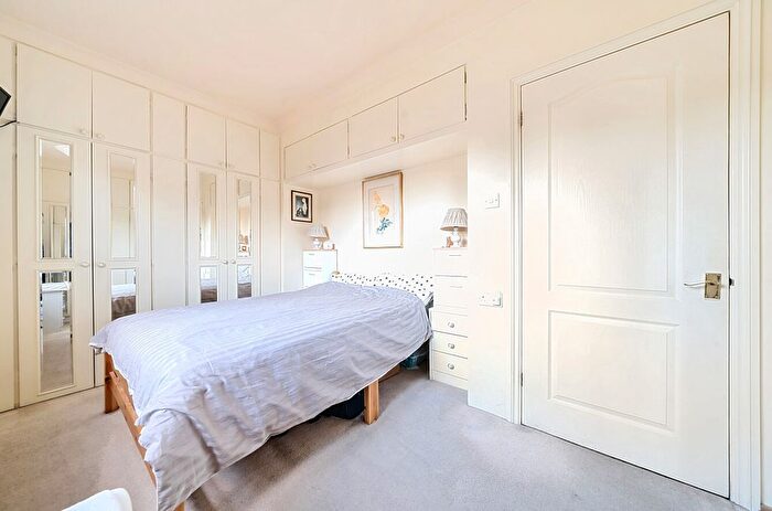 2 Bedroom Bungalow For Sale In Maidstone Road, Borden, Sittingbourne, Kent, ME9