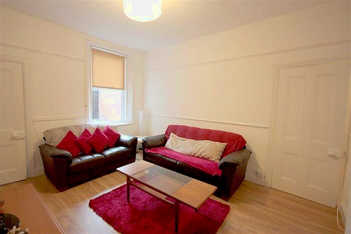 2 Bedroom Apartment To Rent In Bayswater Road, Jesmond, Newcastle Upon Tyne, NE2