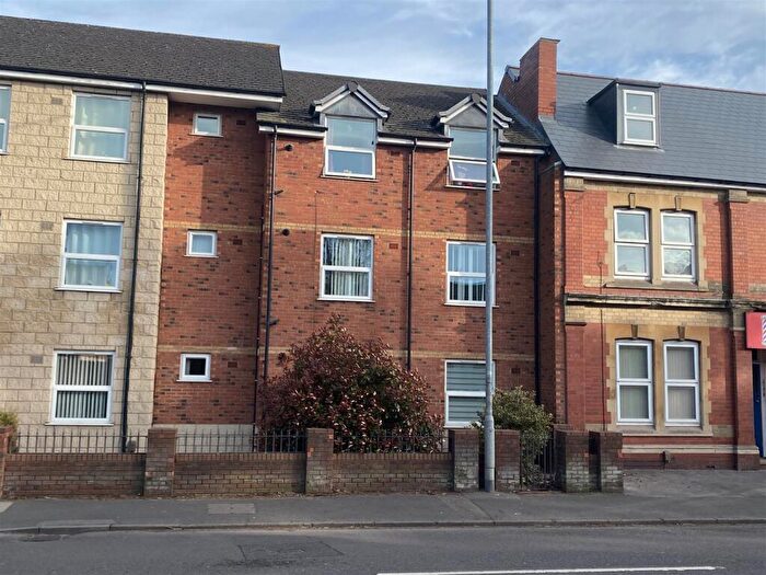 2 Bedroom Apartment For Sale In Perrett Walk, Kidderminster, DY11