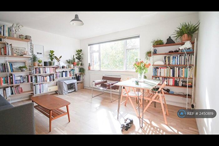 2 Bedroom Flat To Rent In St. Asaph Court, London, SE4