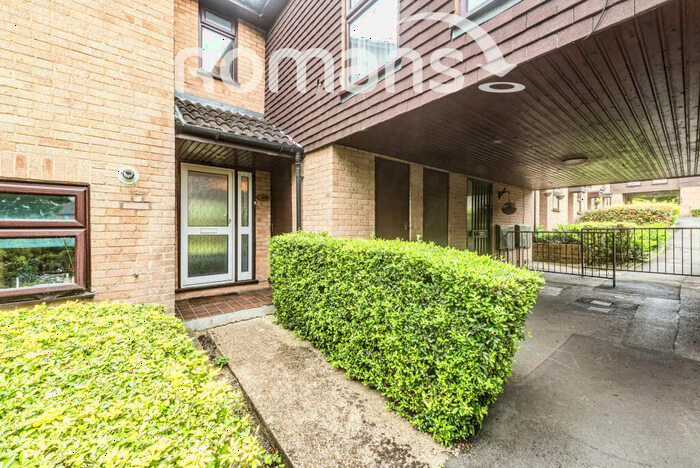 1 Bedroom Cluster House To Rent In Fleetham Gardens, Lower Earley, RG6