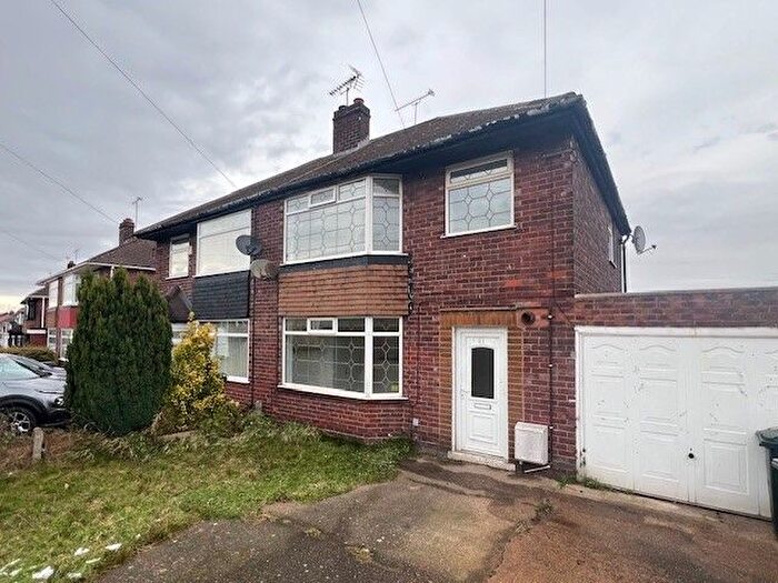 3 Bedroom Semi Detached House To Rent In Whitehill Road, Rotherham, S60