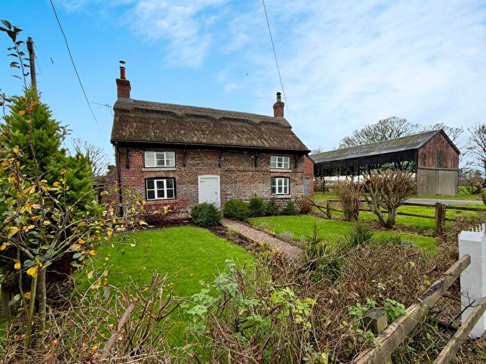 2 Bedroom Cottage To Rent In Lord Sefton Way, Great Altcar, West Lancashire, L37